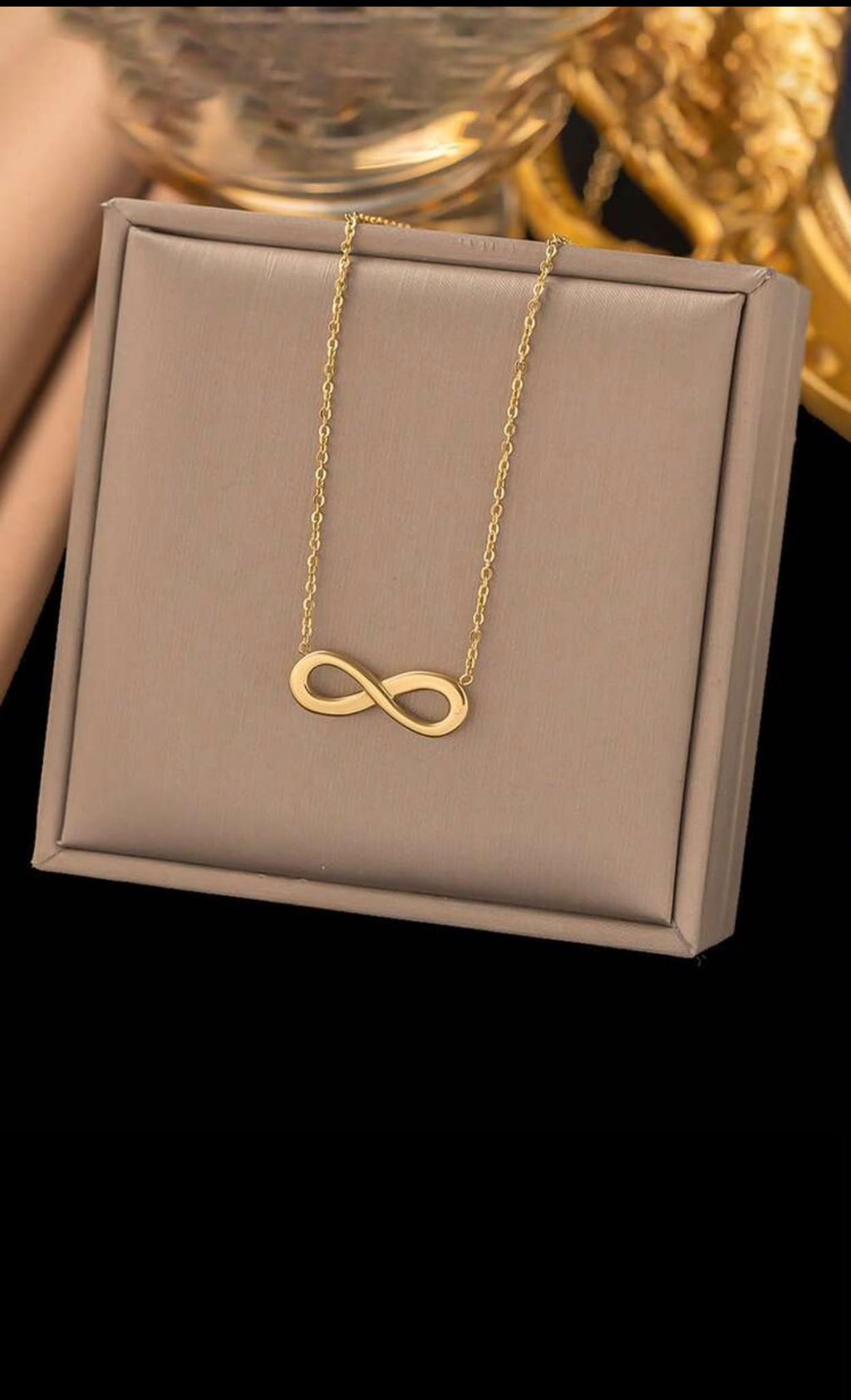 Jewelry necklace