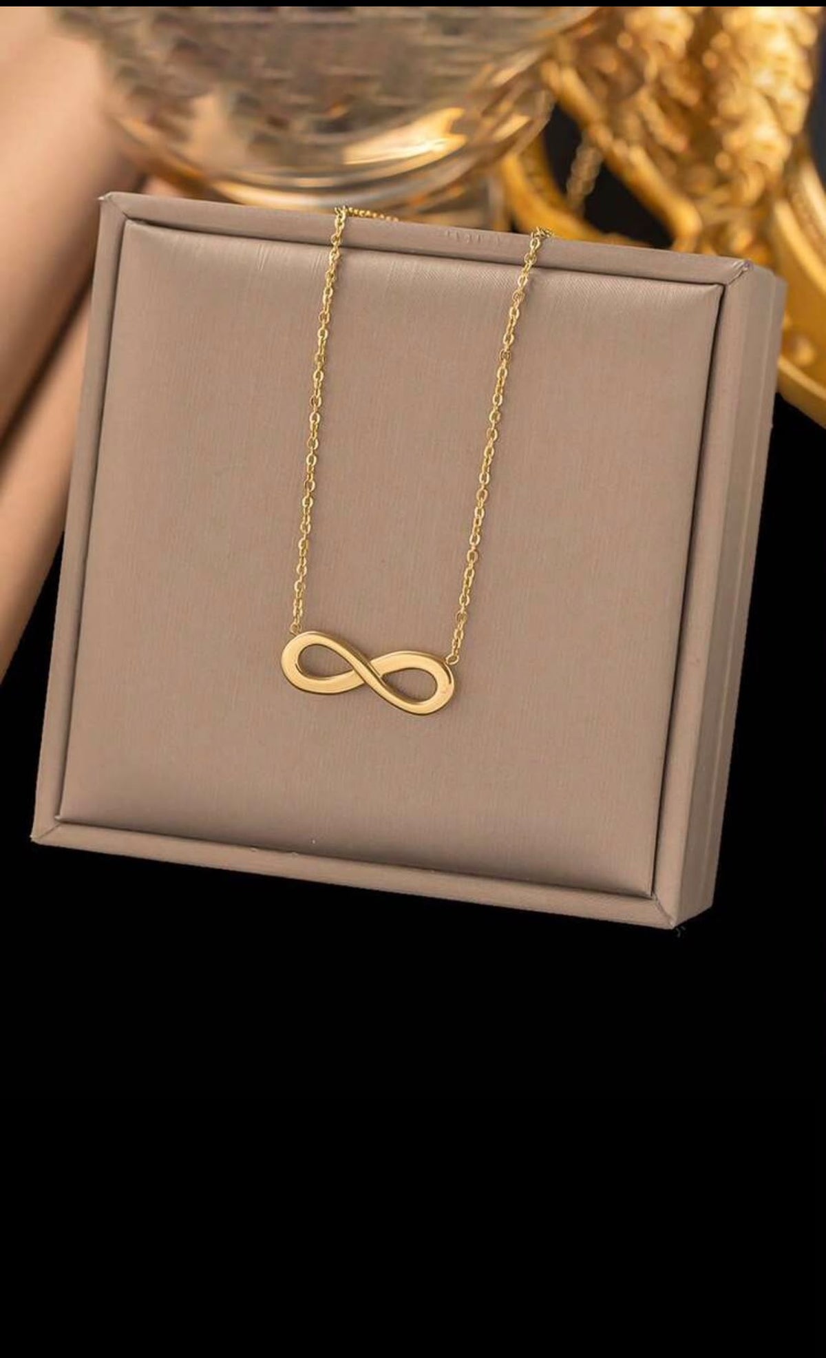 Jewelry necklace
